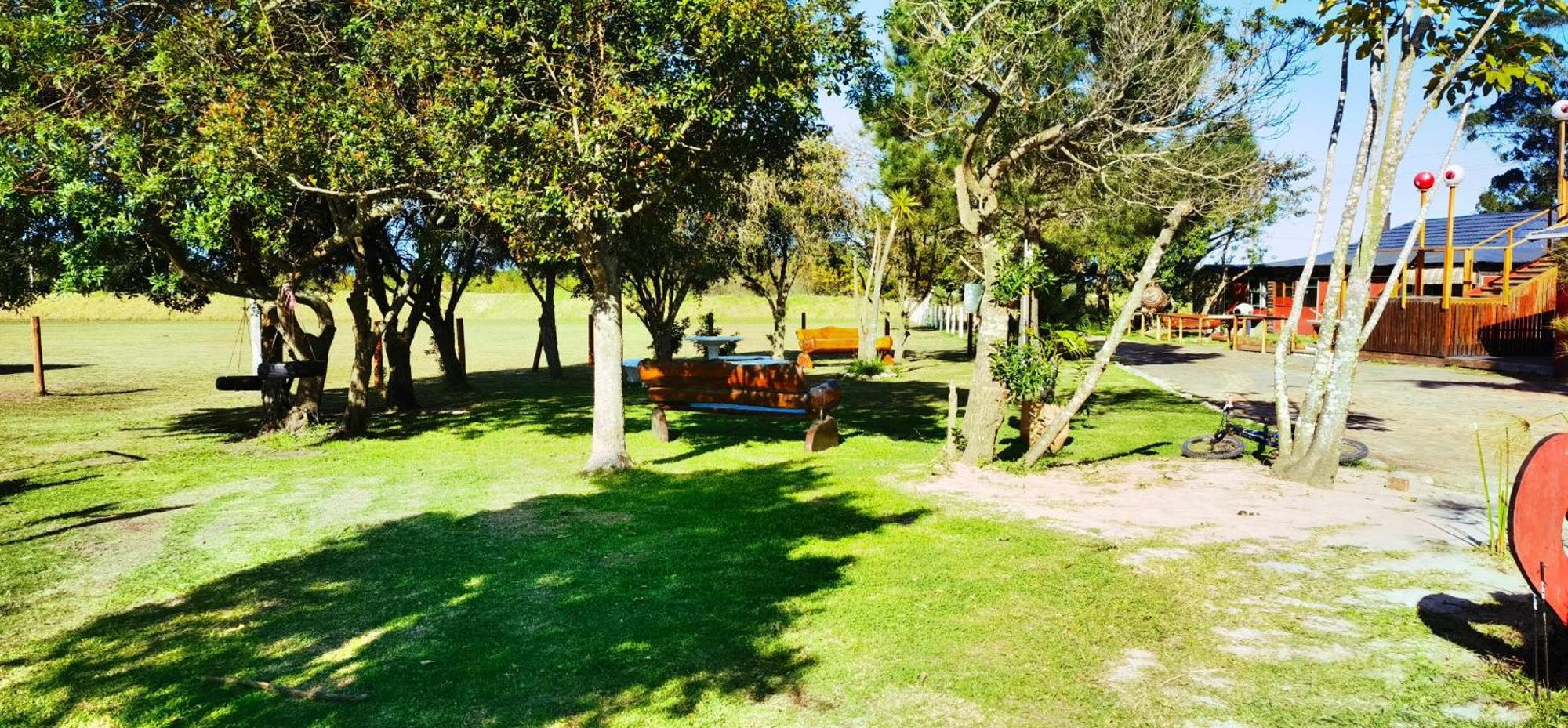 Moonsong Accommodation & Camping Плеттенберг-Бей Экстерьер фото